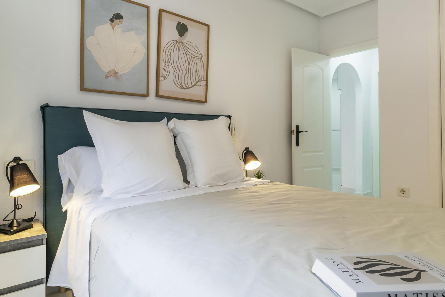 Apartamento Pink Azure Torrevieja Exterior foto